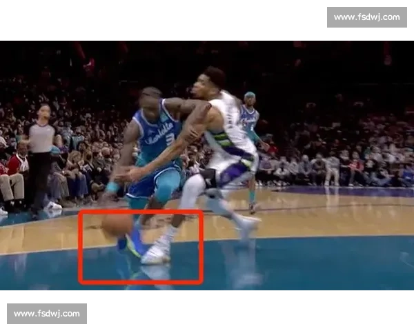 肘击致命！坎农尼尔瞬间击溃布朗森，加冕冠军挑战者